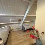 Have A Stay! - Bijsaar *
