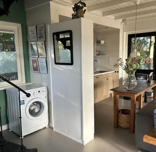 Have A Stay! - Bijsaar